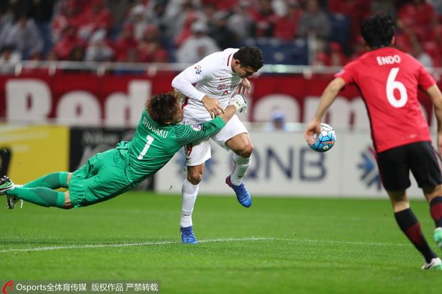 今日焦点战预告16:45 澳超赛场 悉尼FC VS 惠灵顿凤凰 惠灵顿凤凰强势出击能否在客场全身而退？01:30 意甲赛事 那不勒斯 VS 蒙扎 那不勒斯欲在主场迎来反弹重返欧战区!02:45 葡超赛场 本菲卡 VS 法马利卡奥 本菲卡对榜首之位虎视眈眈，法马利卡奥客场之旅恐难以全身而退？03:45 意甲赛事 热那亚 VS 国际米兰 国米已连续多场赛事保持不败，火“热”势头欲继续延续？ 事件那不勒斯后卫纳坦肩膀脱臼，马扎里：队医说他将缺席一个半月那不勒斯主帅马扎里称，后卫纳坦因肩膀脱臼将缺席一个半月时间。